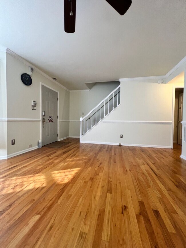 Foto del edificio - Great Duplex in Briarwood