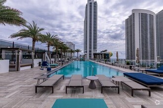 Building Photo - 4010 S Ocean Dr