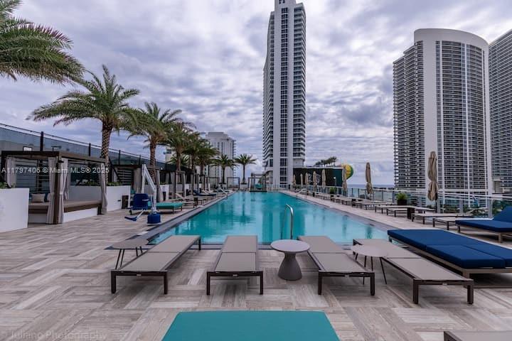 Foto principal - 4010 S Ocean Dr