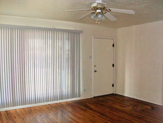 Foto del edificio - LOWER VALLEY: 3 BEDROOMS 2 BTH