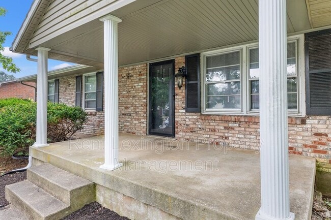 Photo - 228 Kenlock Dr House