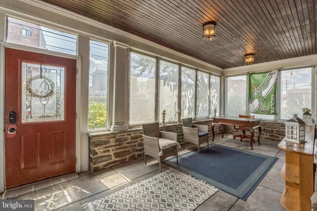 Building Photo - 6825 Ridge Ave