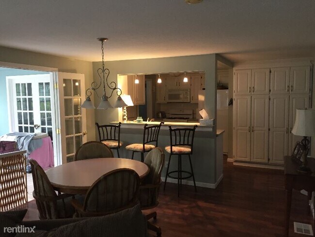 Foto del edificio - 5 br, 3.5 bath House - 4406 W 70th Street
