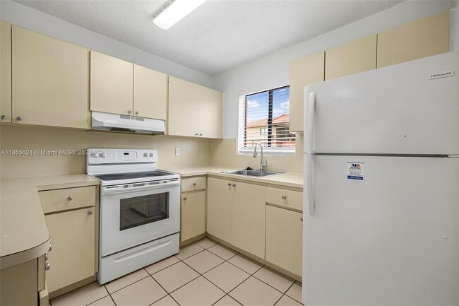 Foto del edificio - 6165 W 22nd Ct