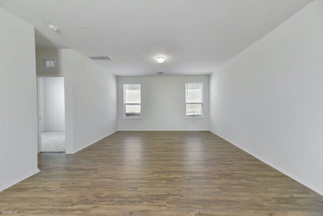 Foto del edificio - 4 br, 3 bath House - 228 Pepperbark Loop
