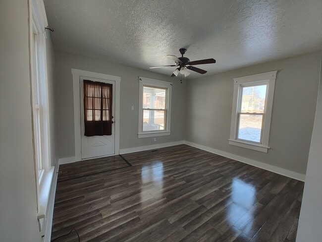 Foto del edificio - 145 21st St NW