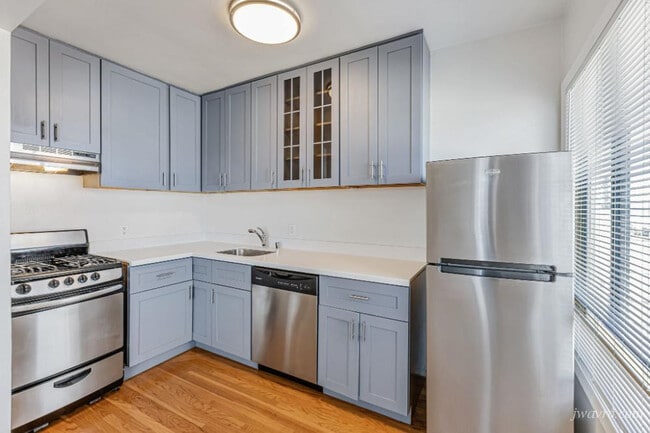 Building Photo - 50 Terra Vista Ave