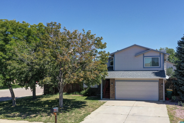 Primary Photo - 881 Crandall Dr