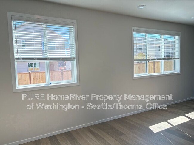 Foto del edificio - 18201 35th Ave Ct E