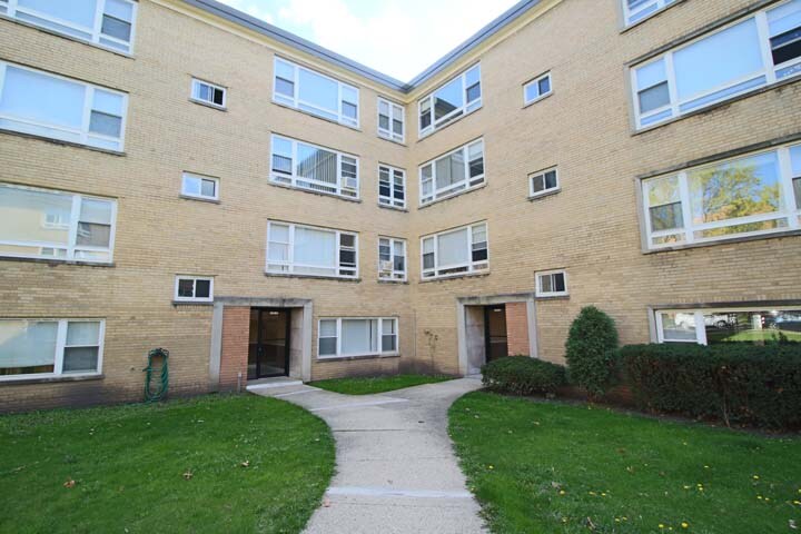 Foto principal - 6104 N Damen Ave