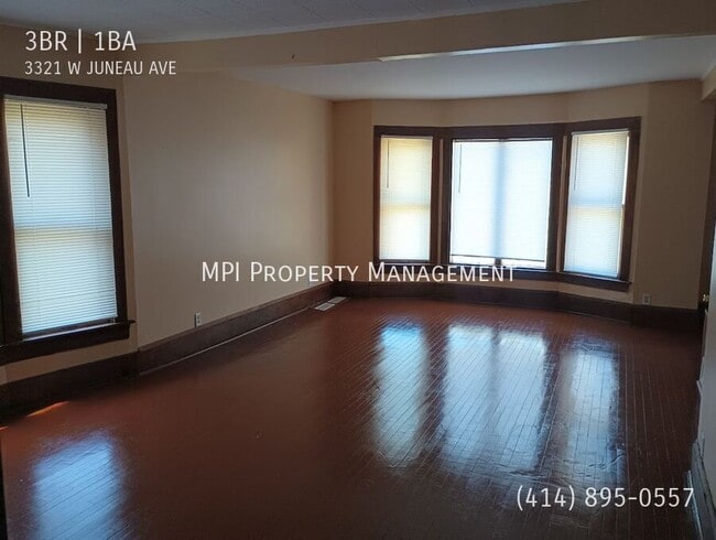 Foto del edificio - 3321 W Juneau Ave