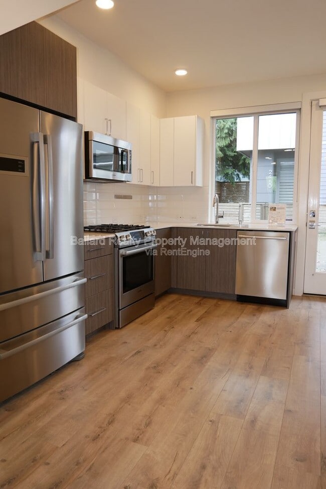 Foto del edificio - 2444 NW 64th St