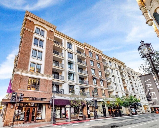 Building Photo - 268 Caruso Ave