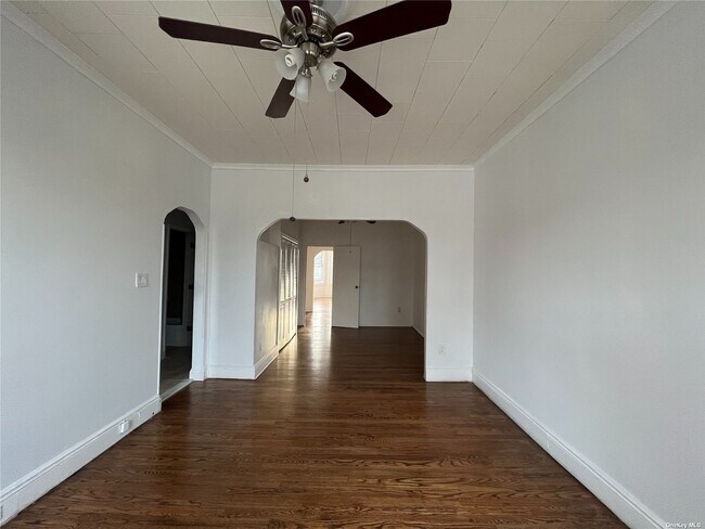 Building Photo - 71-09 73rd St