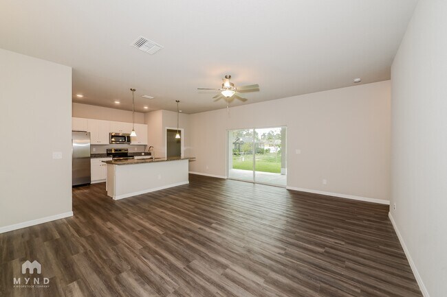 Foto del edificio - 216 Prineville St
