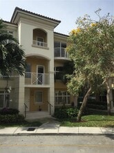 Building Photo - 2700 NE 184th Terrace