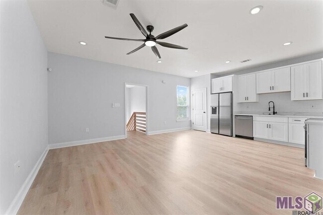 Foto del edificio - 1714 Tricou St