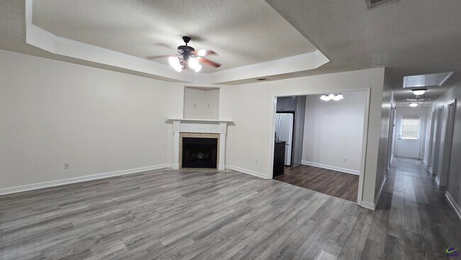 Foto del edificio - 124 Mary Jay Dr