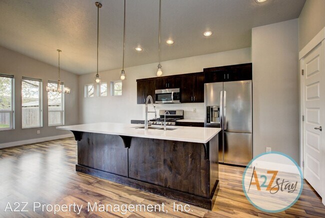 Foto del edificio - 3 br, 2.5 bath House - 3114 S. Lindsay Ave.