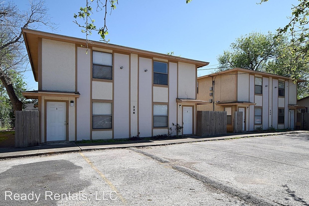 Primary Photo - 326 W Byrd Blvd