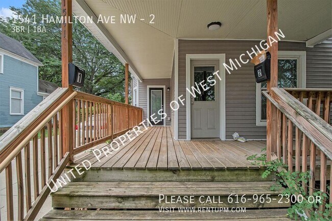 Foto del edificio - Available Now | Recently Remodeled 3 Bedro...