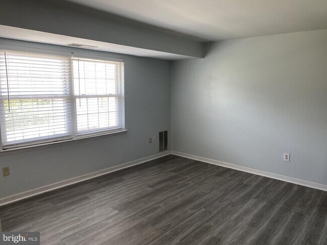 Foto del edificio - 9180 Hitching Post Ln