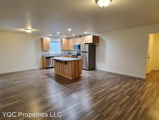 Foto del edificio - 3 br, 2 bath House - 320 Holly Blvd