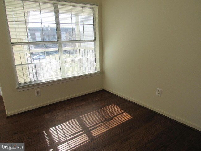 Foto del edificio - 14104 Yardarm Way