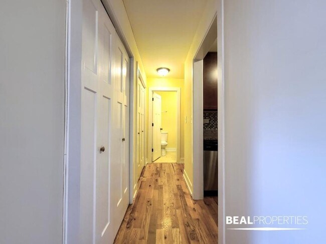 Building Photo - 0 bedroom in CHICAGO IL 60614