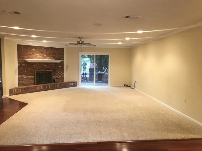 Building Photo - 12 Cahaba Ln