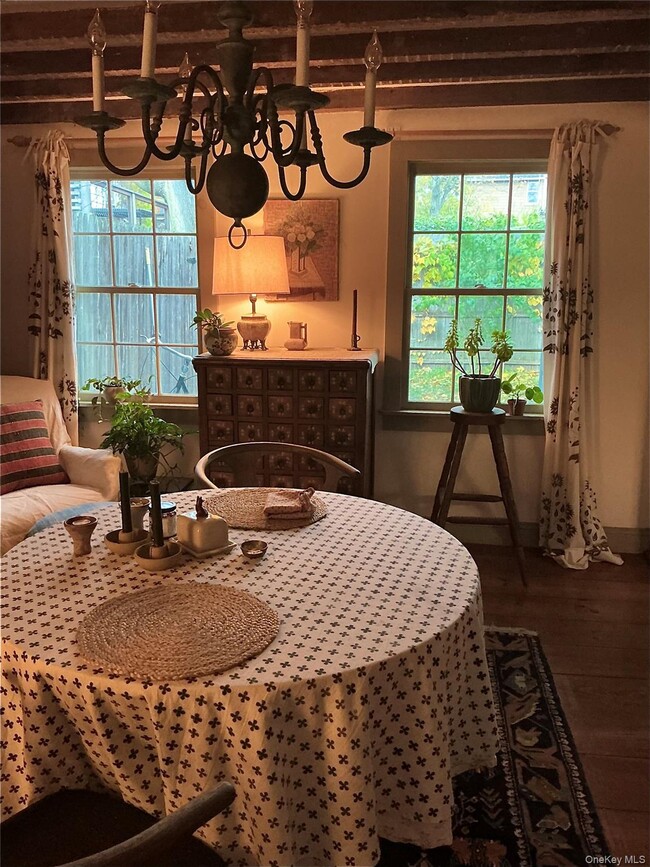 Foto del edificio - 66 Dodge St