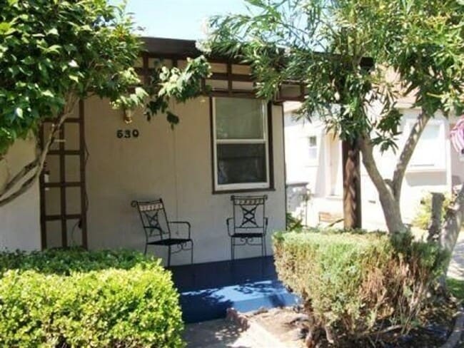 Building Photo - CUTE HOME IN EAST SACRAMENTO!!