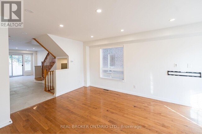 Building Photo - 25 Arundel Dr