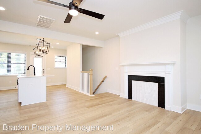 Foto del edificio - 3 br, 3 bath House - 1918 Lewis Mountain Rd