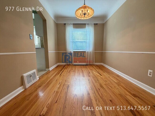 Foto del edificio - 977 Glenna Dr
