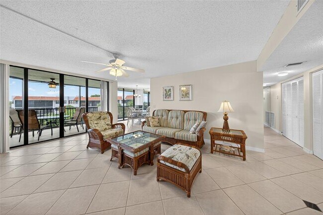 Foto del edificio - 800 Jeffery St