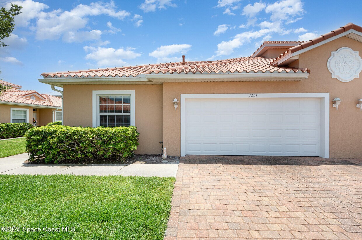 Foto principal - 1251 Etruscan Wy