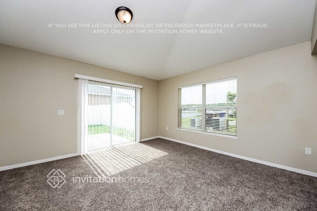 Building Photo - 5541 Silver Thistle Ln