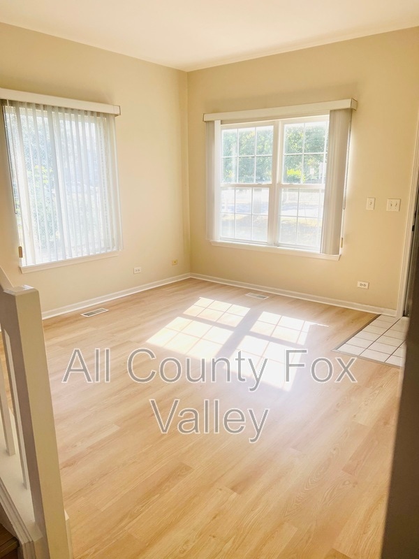 Foto del edificio - 2842 Cedar Glade Dr