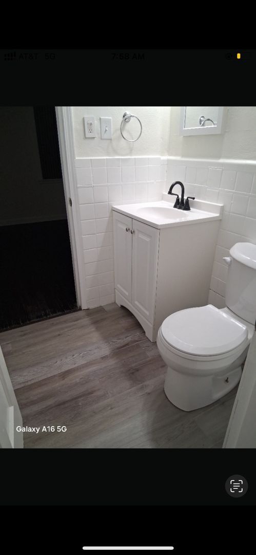 Foto del edificio - 5655 Gatesworth Ave