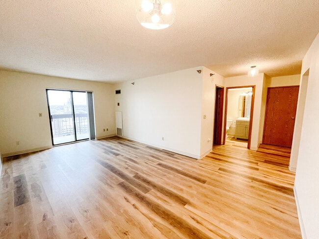 Foto del edificio - 78 10th St E