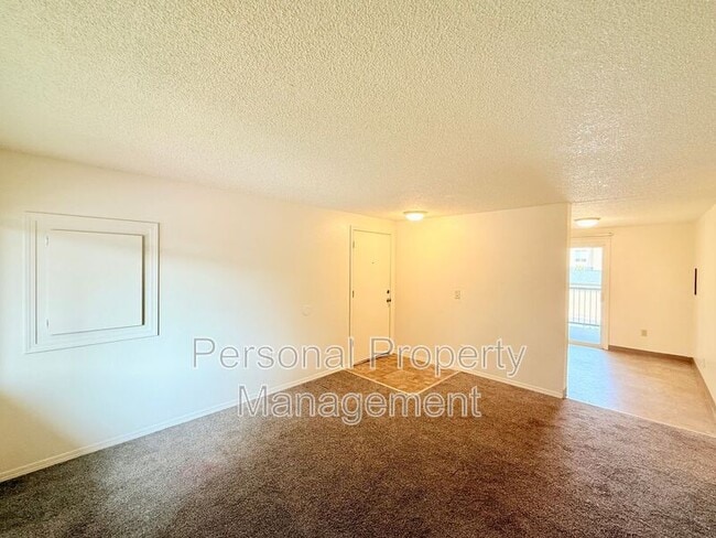 Foto del edificio - 7420 NE Hazel Dell Ave