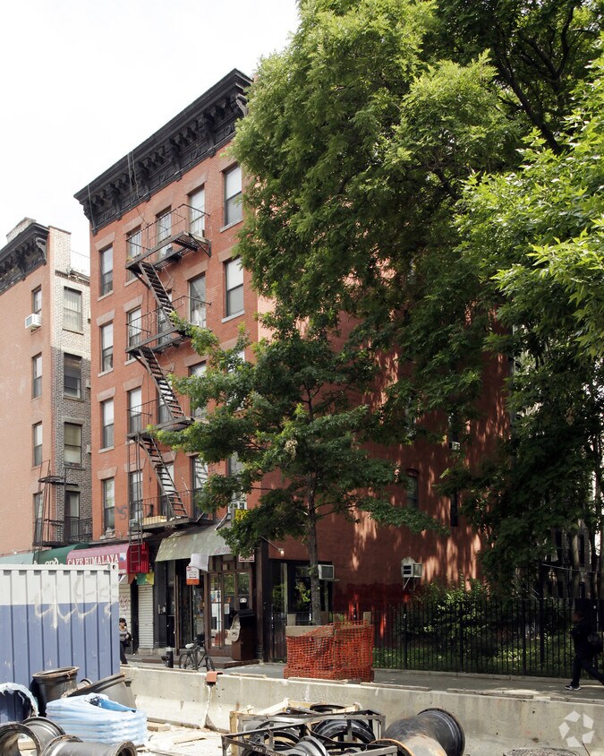 Building Photo - 78 E First St