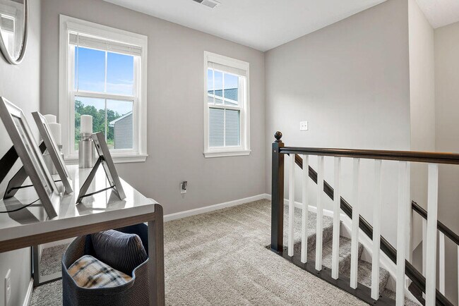 Foto del edificio - 2459 Bella Rdg