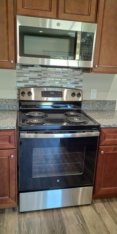 Building Photo - 1110 Tennison Rd