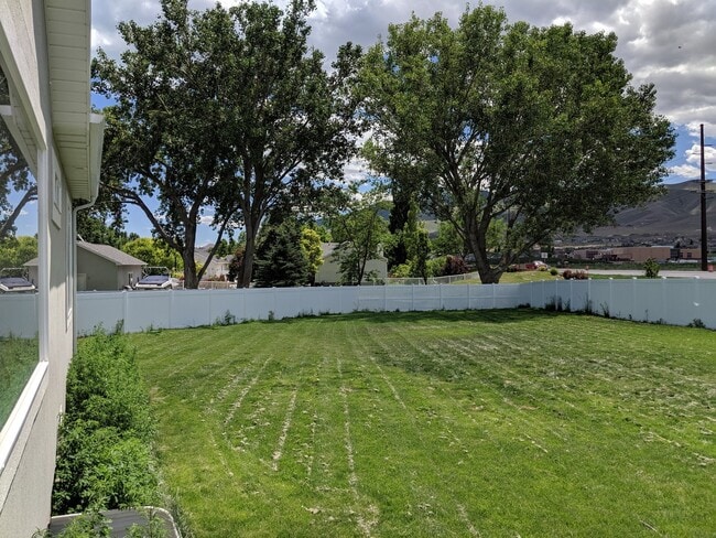 Building Photo - **Charming Rental Home in Highly Desirable...