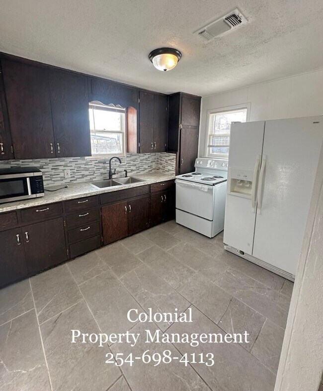 Building Photo - AVAILABLE NOW; APPLY AT OUR WEBSITE TODAY!