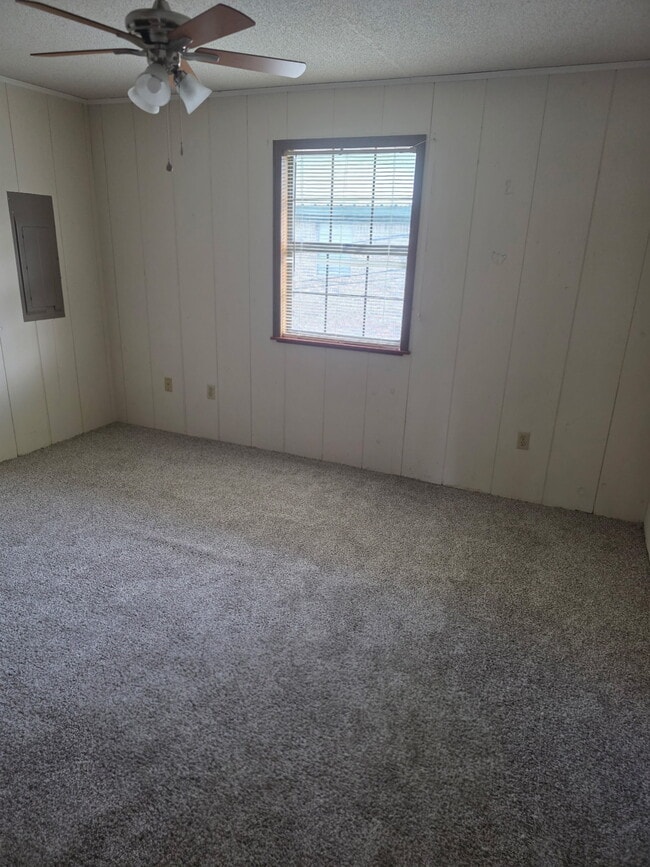 Foto del edificio - Oak Ridge Apartment
