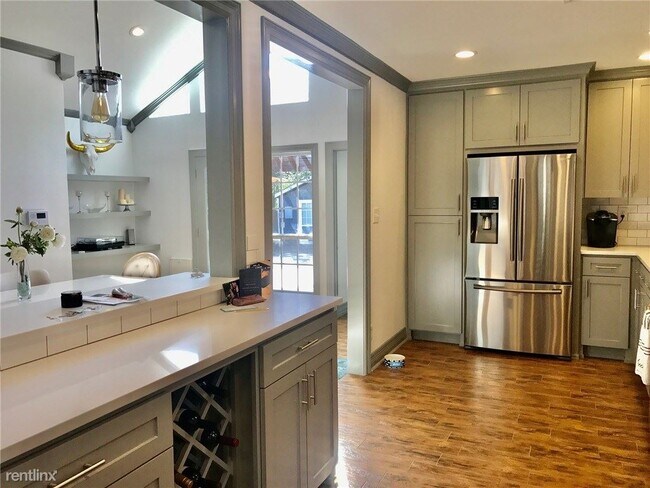 Building Photo - 4 br, 3 bath House - 3613 Windsor Rd