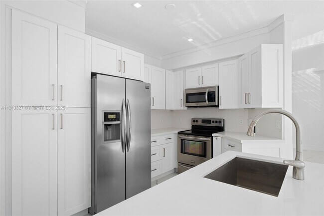 Building Photo - 16920 SW 34th St